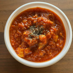 豚ひき肉のアラビアータソース　ツナとパプリカのドライカレーソース　チョコレートのテリーヌ（10/17　発送分）