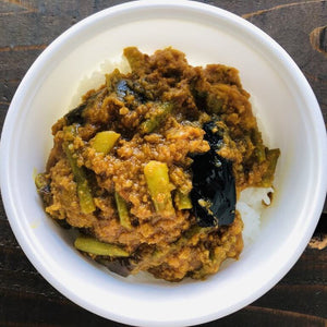 茄子とインゲンのドライカレーソース　ツナトマト枝豆の冷製ソース　林檎とキャラメルのケーキ（タルトタタン風）（8/29　発送分）